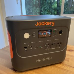 JACKERY Power Station Explorer 1000 plus