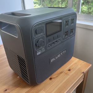 BLUETTI Elite 200 Portable Power Station